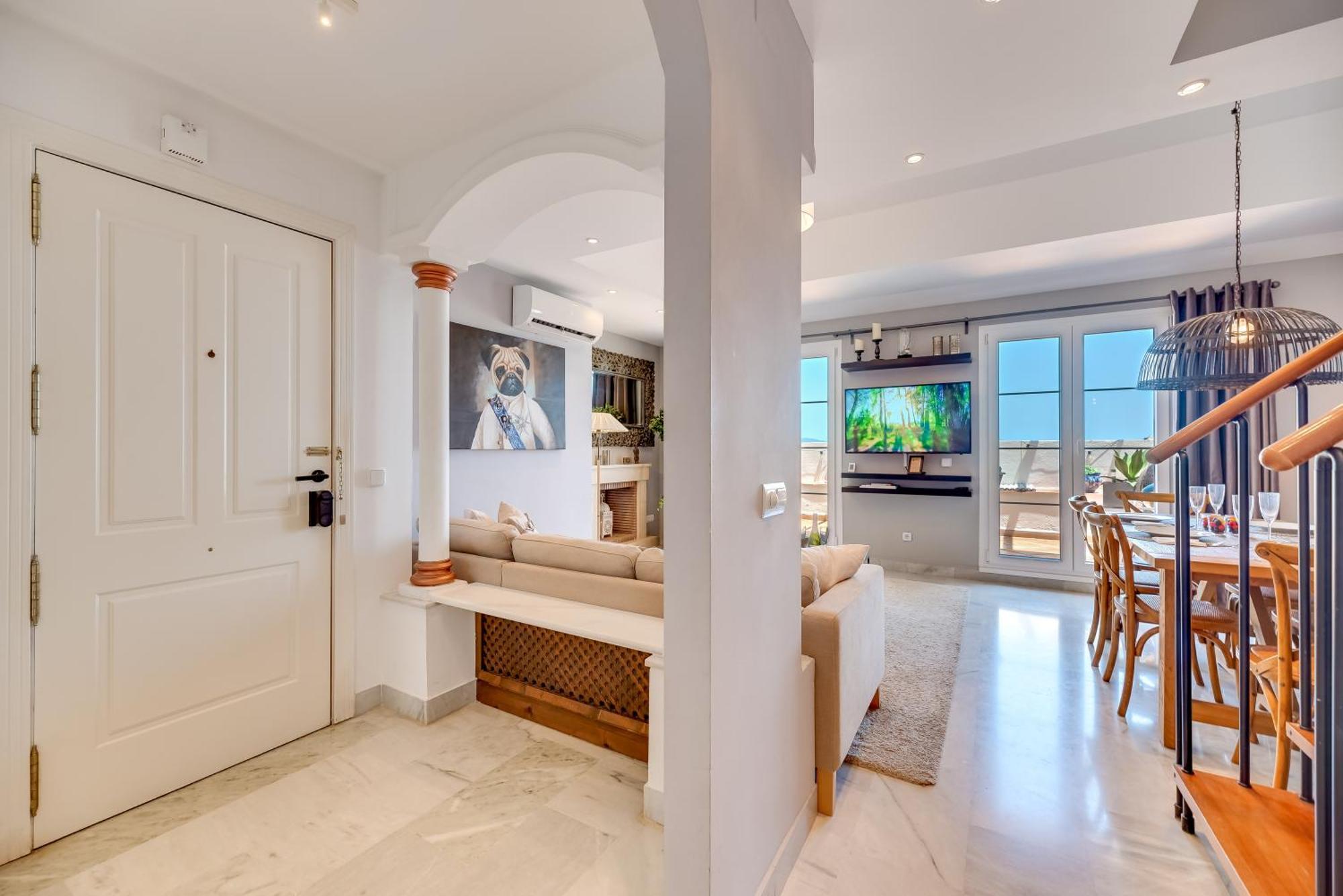 Apartamento Elegant 2 Bdrm Penthouse With Bbq And Pools Marbella Exterior foto