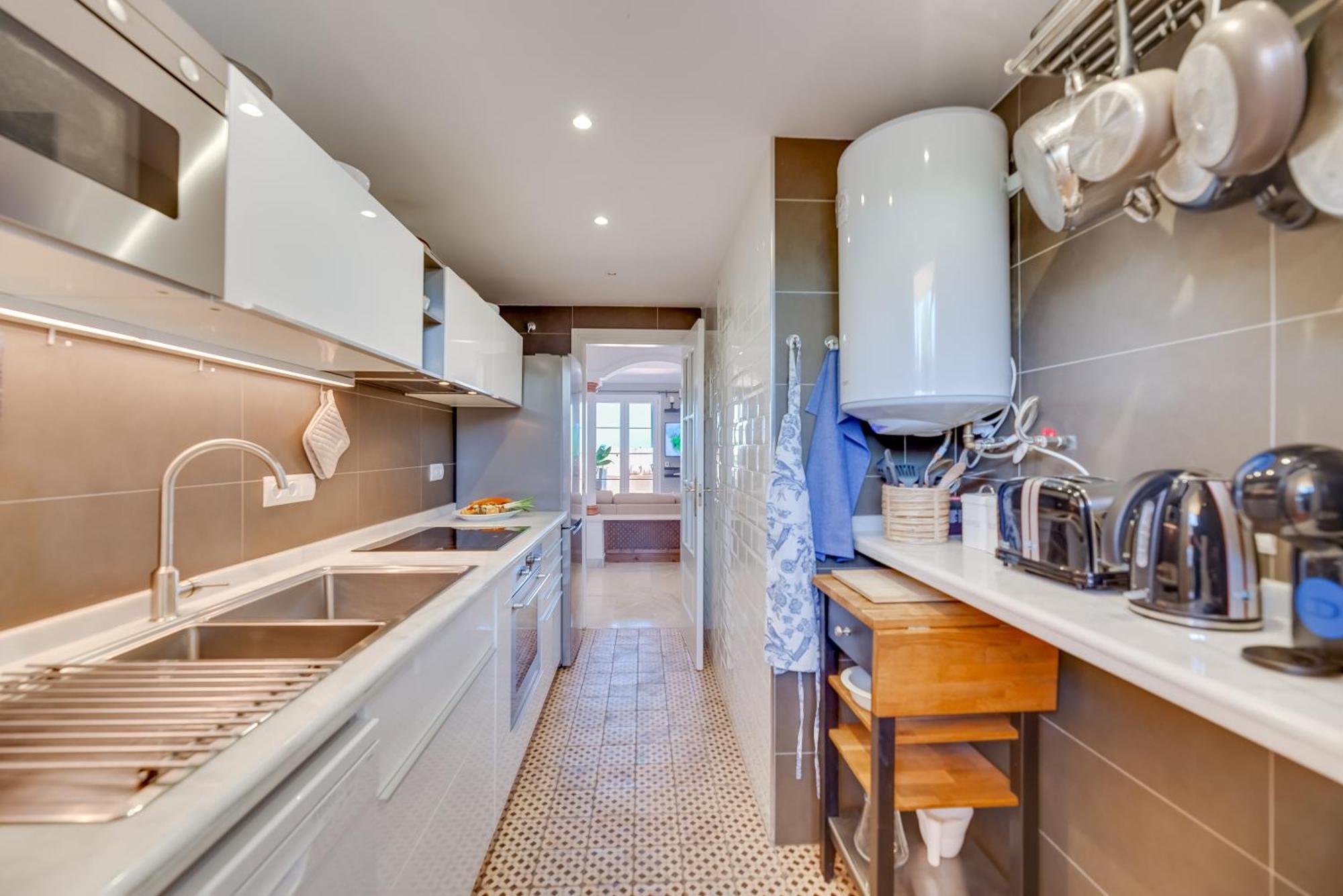 Apartamento Elegant 2 Bdrm Penthouse With Bbq And Pools Marbella Exterior foto